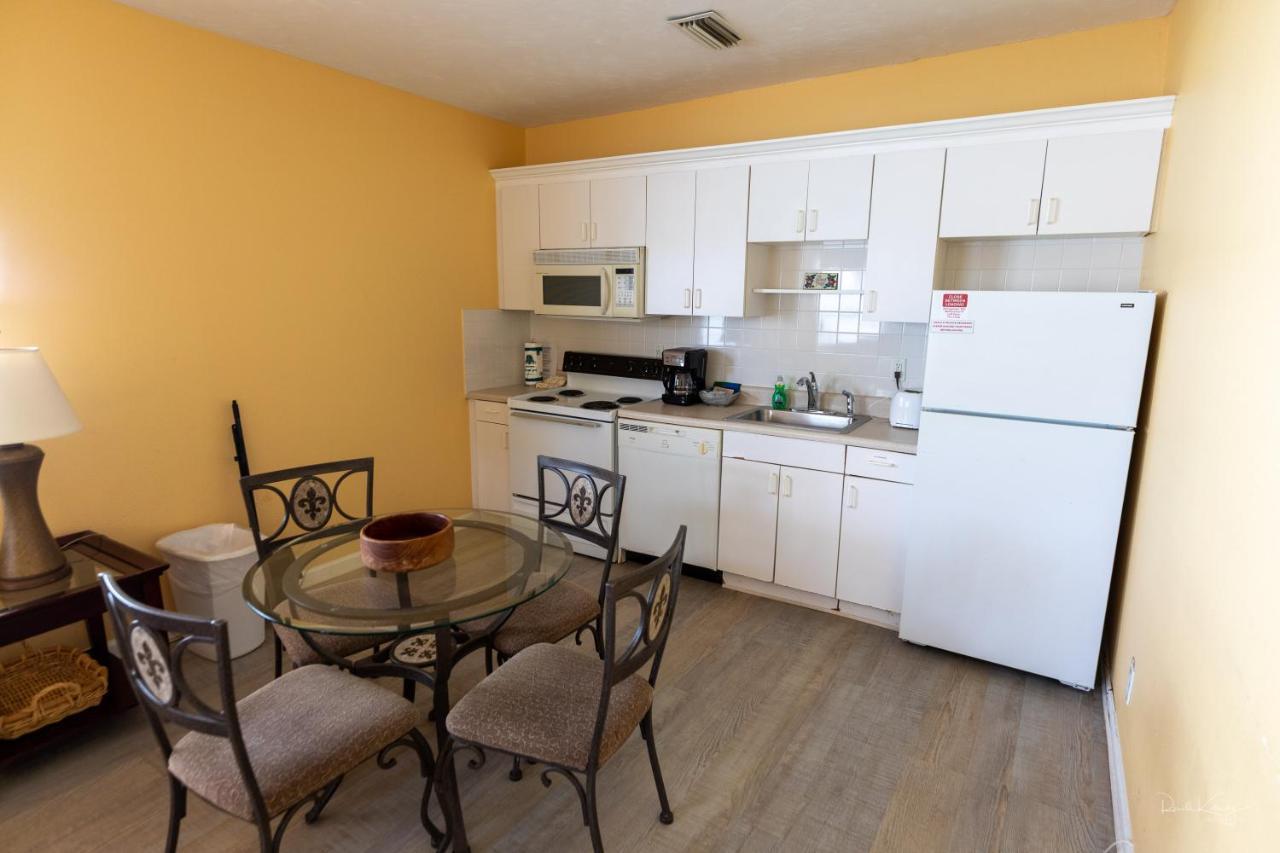 Village House By Beachside Management Siesta Key Bagian luar foto